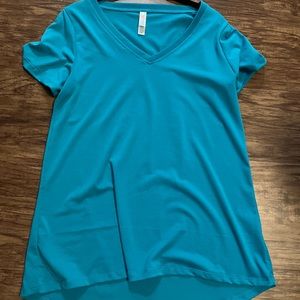 LuLaRoe Christy Tee - Solid Turquoise - EUC - LLR